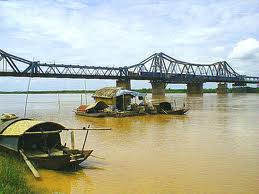 HN - Van Phuc, Bang So Viallage - HN (by boat and bicycle)